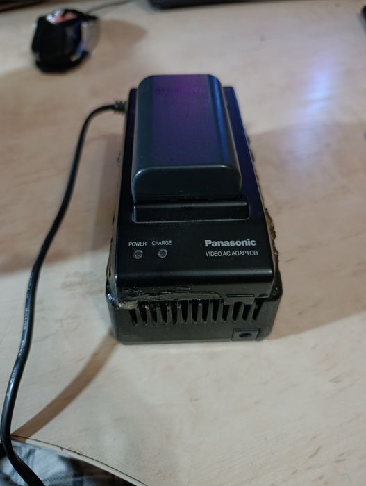 Кассетная видеокамера Panasonic rx7