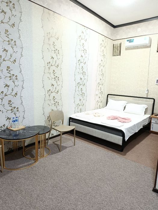 Mehmon uyi 40 kishilik