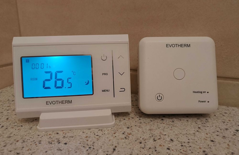 Termostat ambiental programabil EVOTHERM cu radiofrecventa