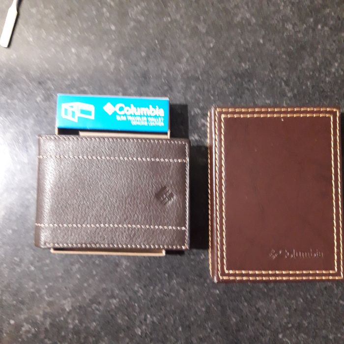 Portofele de lux COLUMBIA si PIER POLO,din piele nobila,de lux,noi.