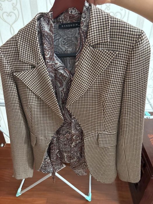 Женский костюм …..