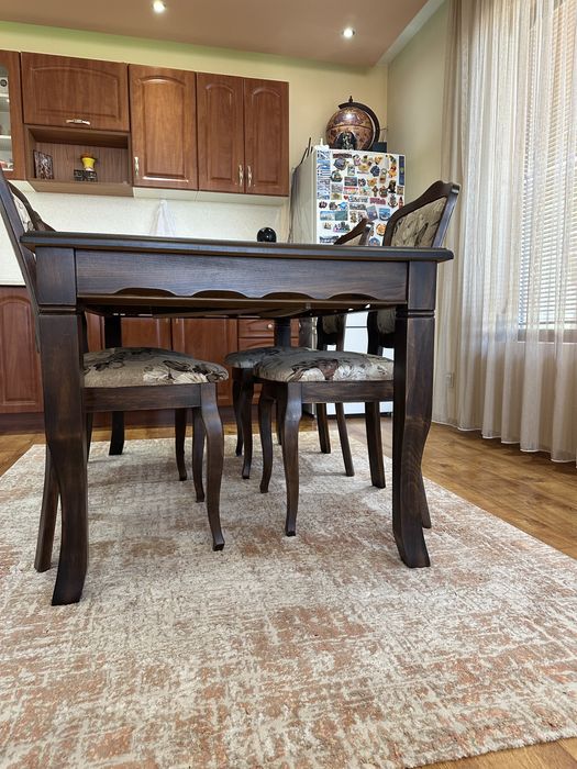 Голяма холна маса