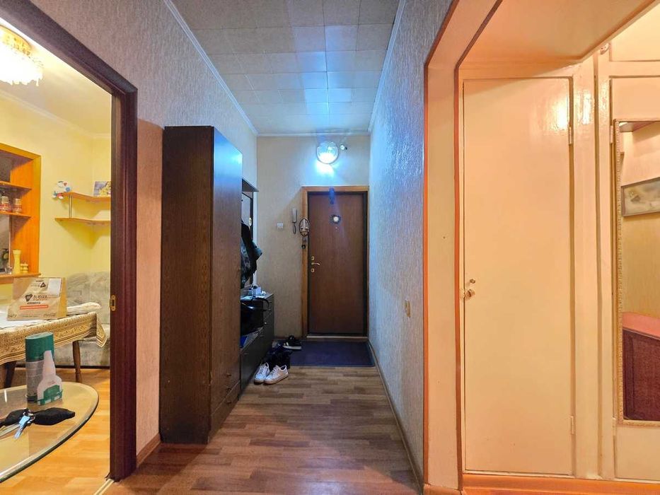 Продам 2км квартиру Торайгырова 11А