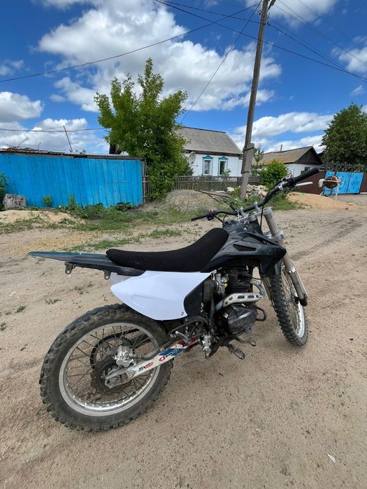 Продам эндуро 250куб