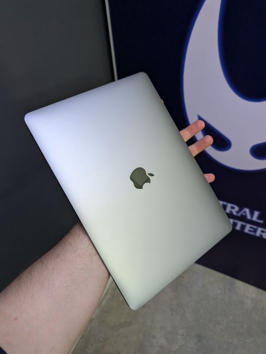Macbook pro 13" 2018 Intel I5 8gb 256gv