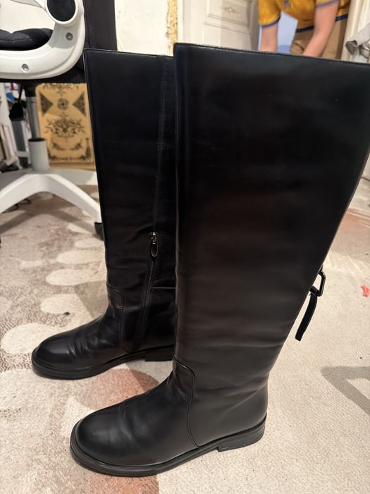 Продам женские сапоги