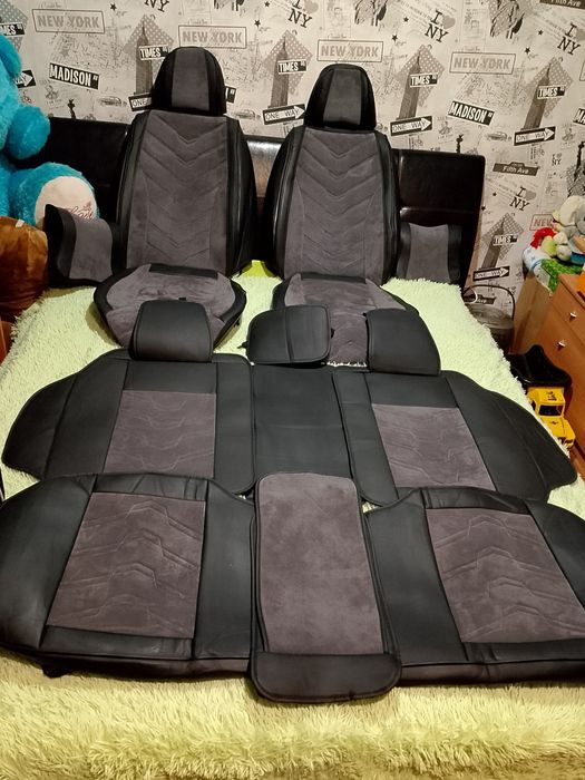 Авточехлы в отличном состоянии