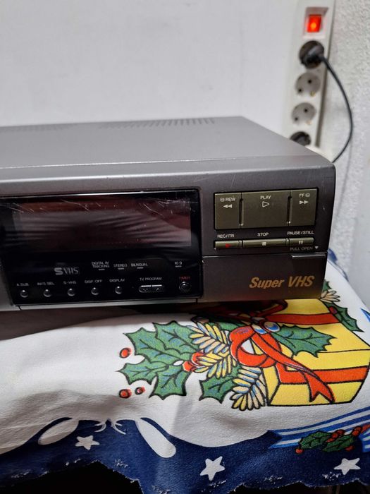 S VHS Video JVC HR-S4700 EG Made japan