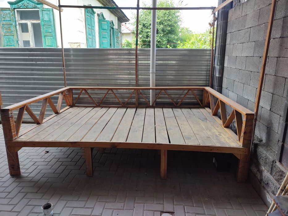 Продам тапчан 2×3