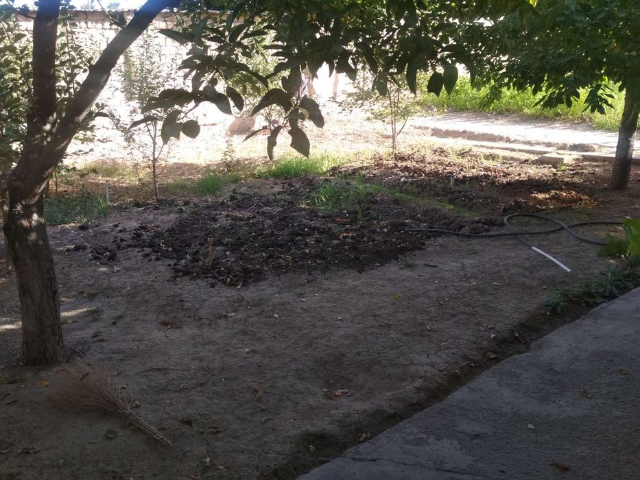 Продается дом с земельным участком