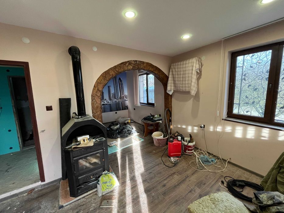 Продава се Къща в Казанлък - 100 кв.м за 765 €/кв.м - Снимка #6