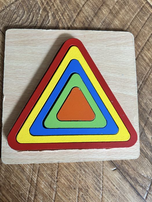 Продам развивающие игрушки