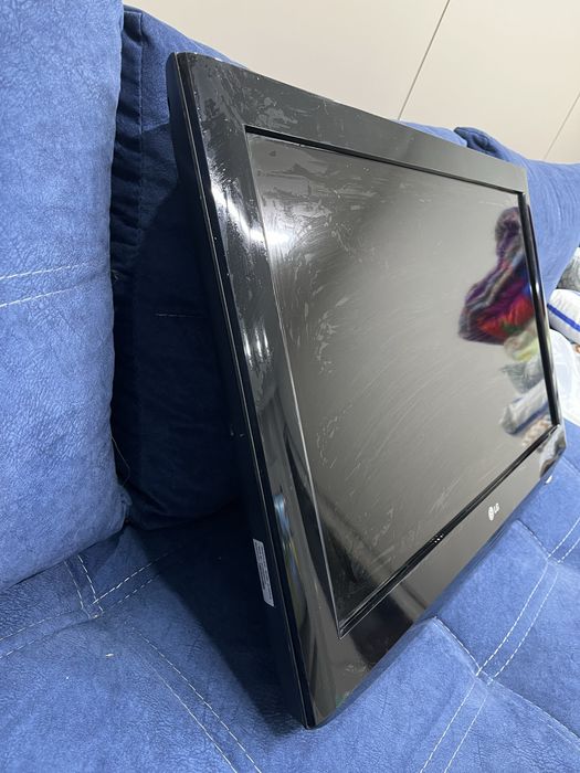 Продается телевизор LG