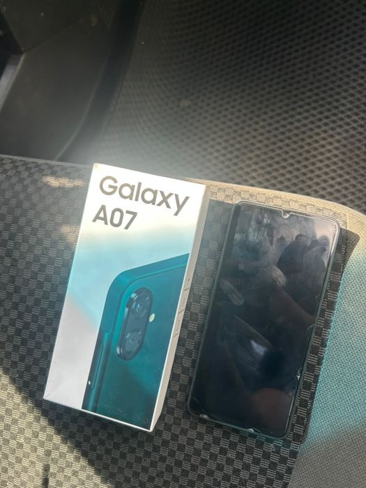 Продам samsung A07