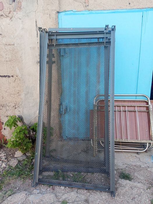 Продам панцерные кровати