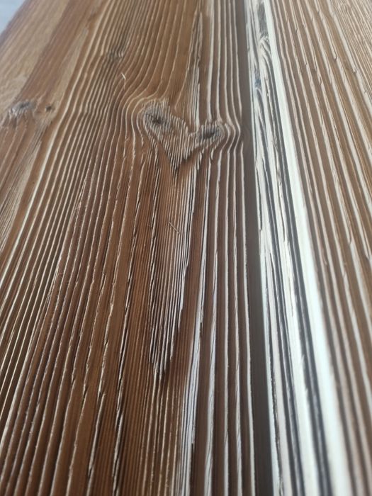 Lambriu termotratat antichizat(periat)  pin s