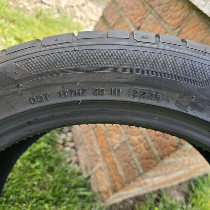 Cauciucuri vară Hankook 245/ 45 / ZR 19
