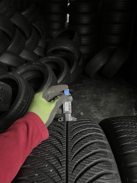 4 anvelope m+s 215/50/17 Goodyear 7.3-7.8 mm!
