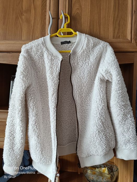 Vând hăinuța cocolino copii.