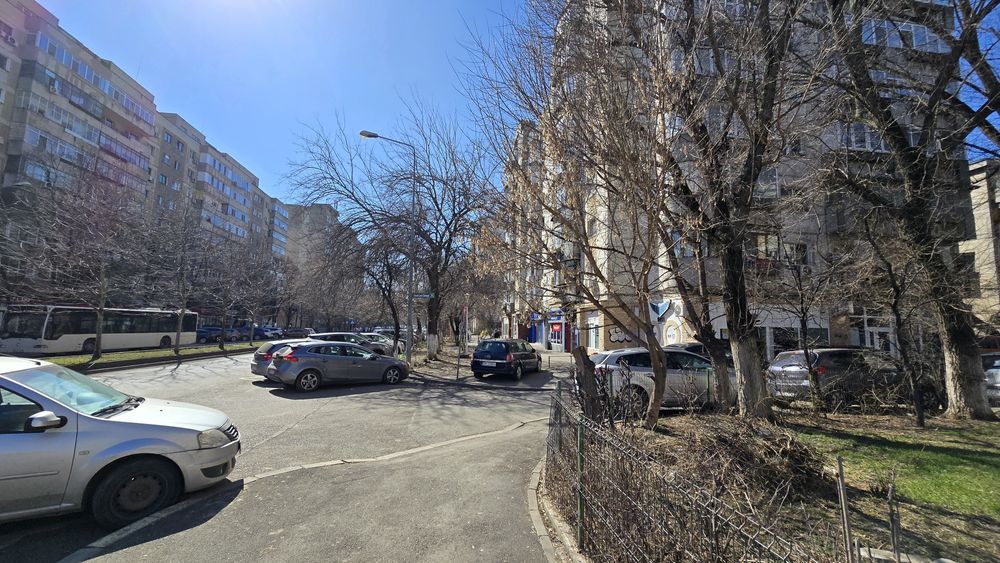 Spatiu comercial de inchiriat in Militari, strada Apusului