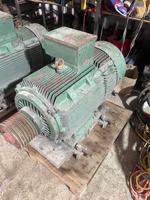 Продам Электродвигатель SIMENS 90КВТ 1500об