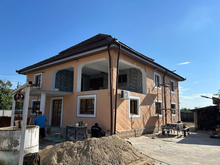 Echipa constructii interioare exterioare
