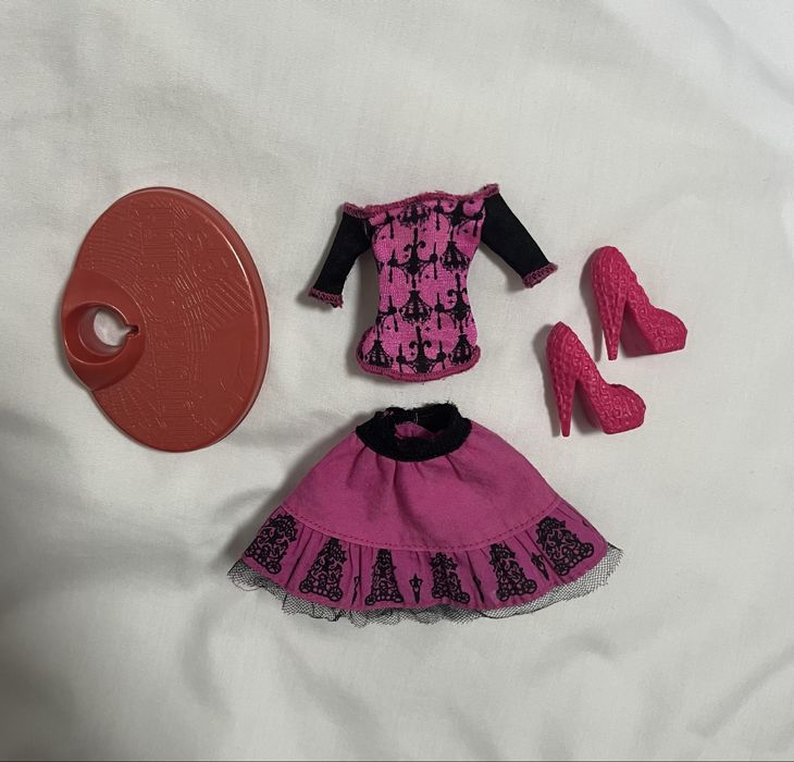 Продаю аксесуары монстер хай