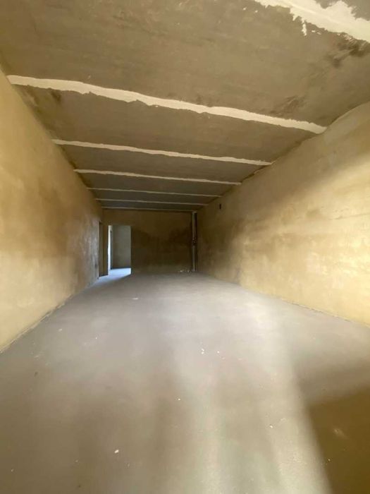 продам 2 комн квартиру в центре