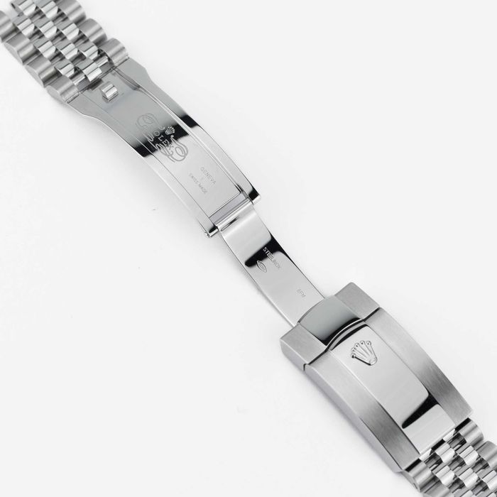 Rolex Sky-Dweller 42mm 336934Bright Blue dial on Jubilee