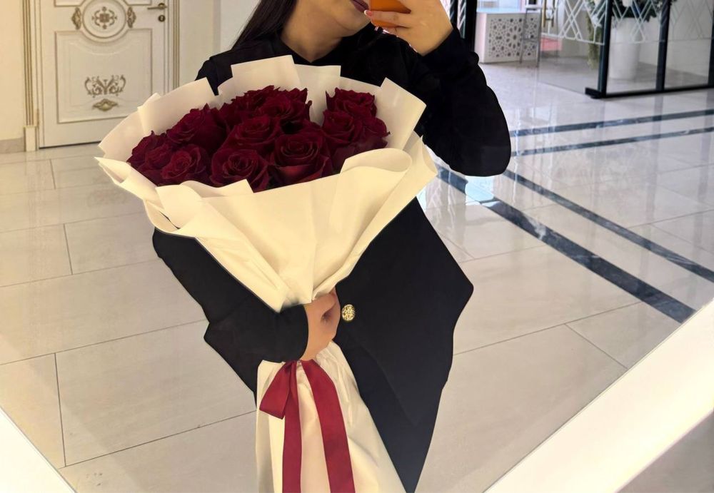 Красные розы метровые