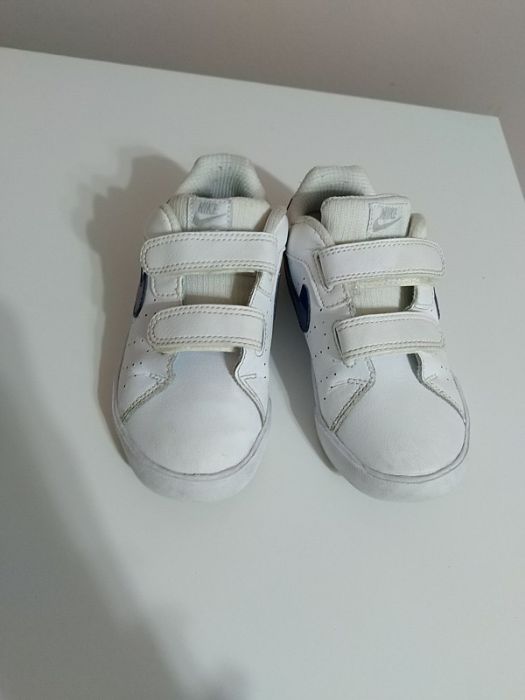 Оригинални нови детски маратонки Nike 27 естествена кожа