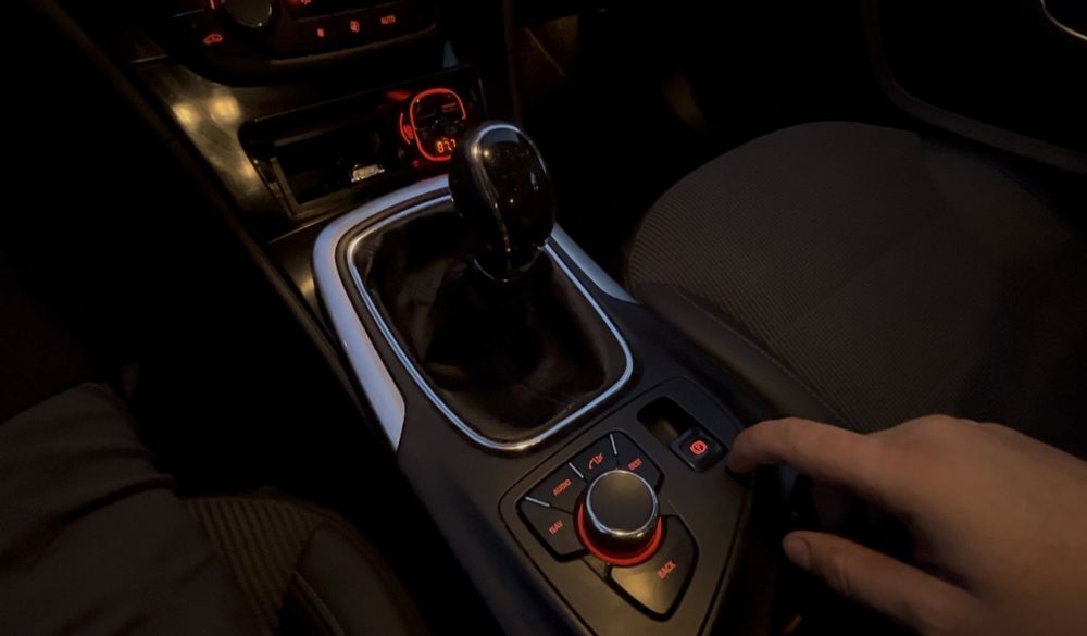 Opel Insignia  2.0 CDTI