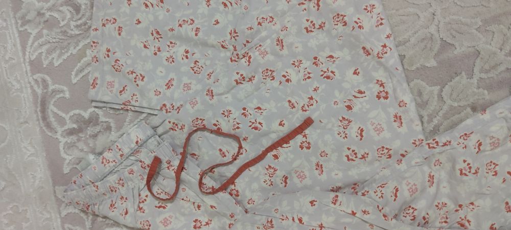 Продам пижамы отличного состояния