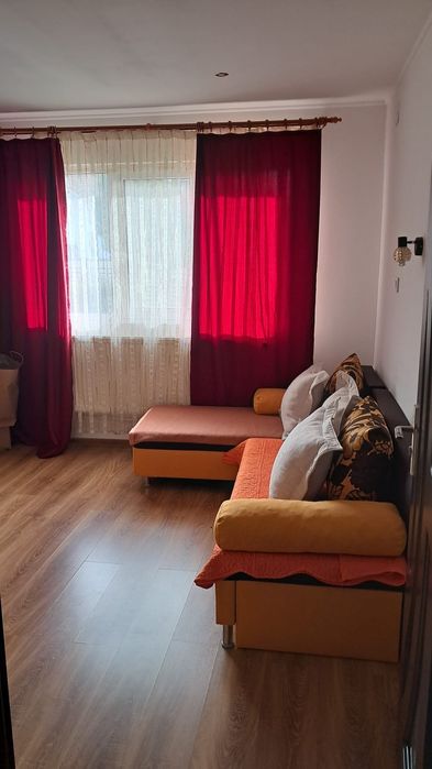 Casa 4 camere Lăbușești 600 mp teren
