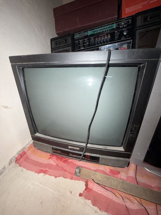 eski. televizor