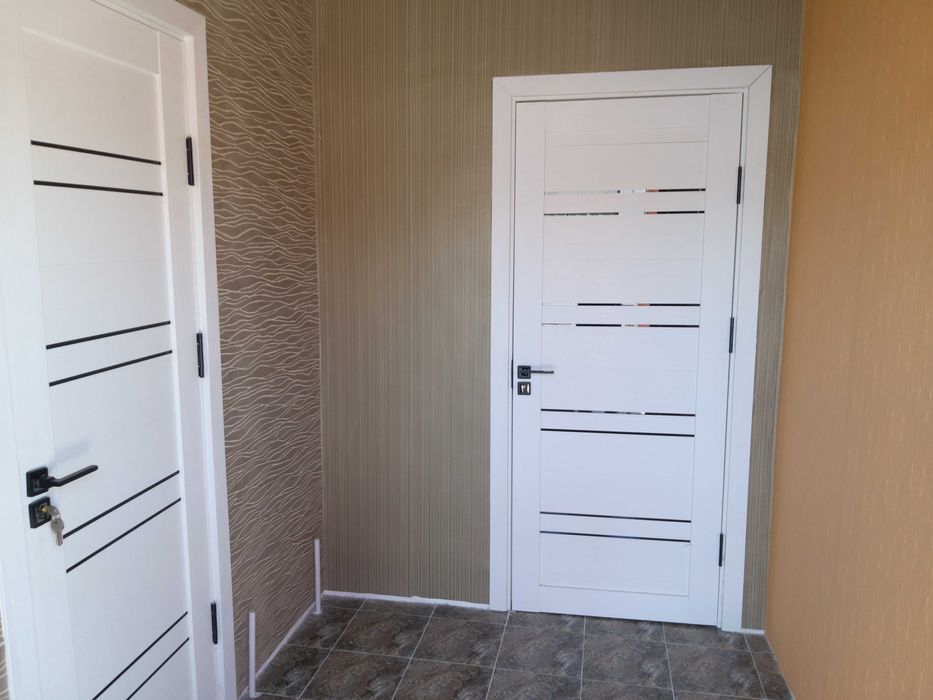 Икки қавватли уй сотилади.