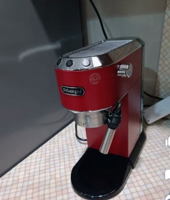 Кофеварка рожковая DeLonghi , EC685.R |Высшее качество| Гарантия