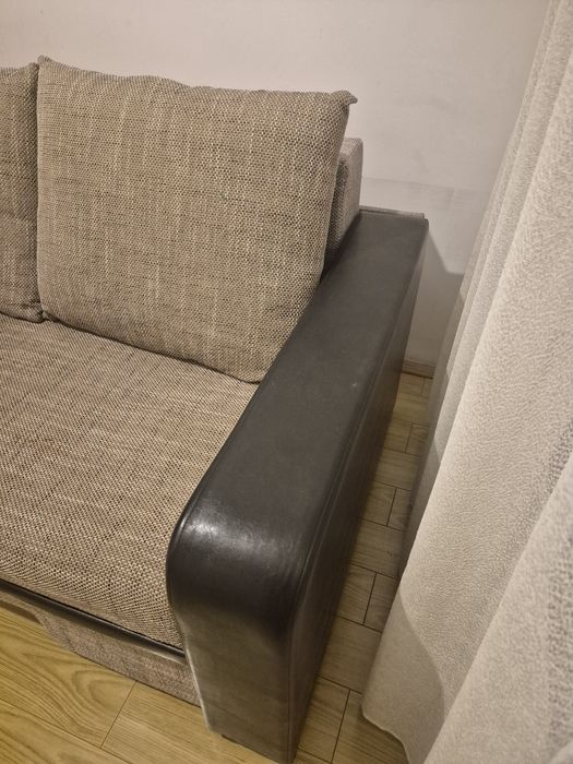 Vand canapea 3 locuri extensibila