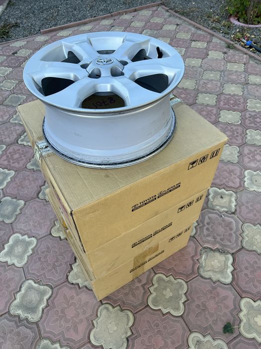 Продам диски р17 тойота рав4