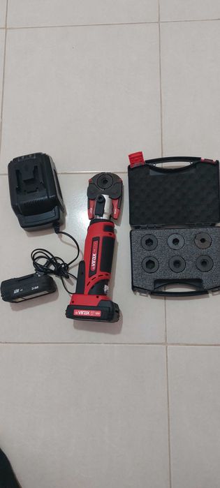 Presa sertizat Virax