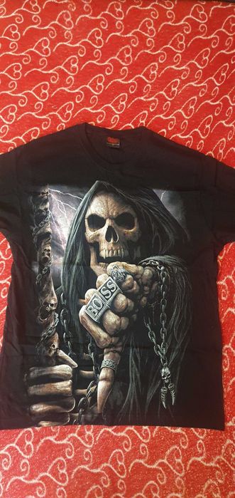 Vând tricou mărime M și pantaloni mărime L (hainele sunt noi)