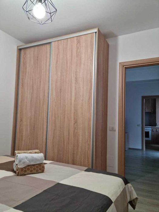 Proprietar, inchiriez apartament cu 2 camere in bloc nou