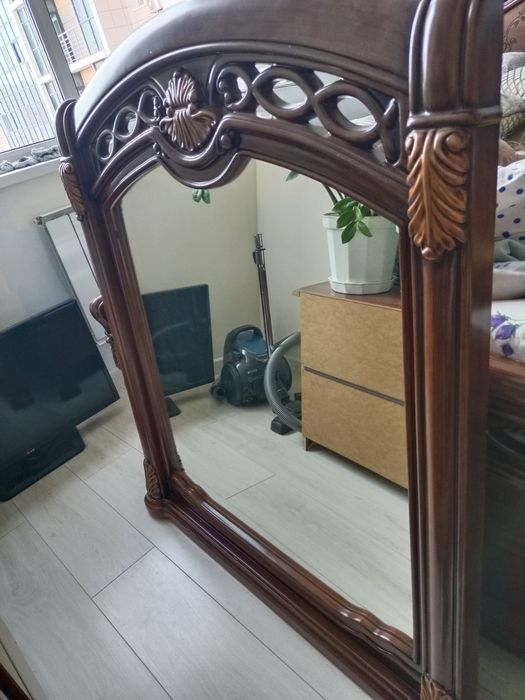 Срочно! Продам  зеркало шикарное 5тыс