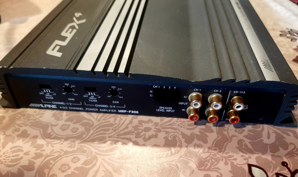 Комплект усилватели Alpine Flex 4 (MRP-F306) & Flex 2 (MRP-T406)
