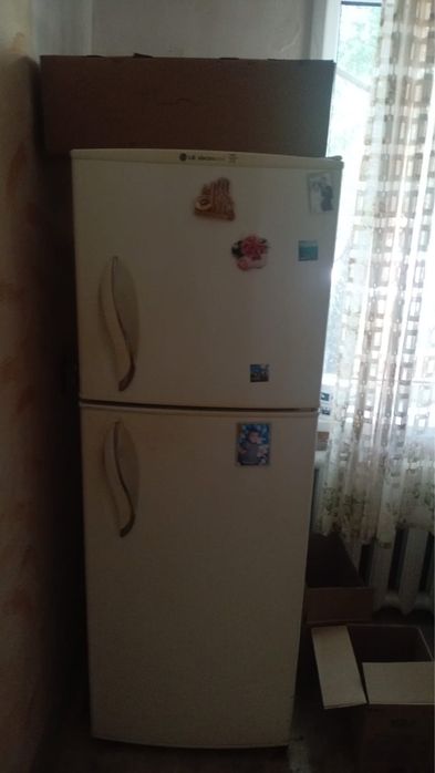 Продам холодильник
