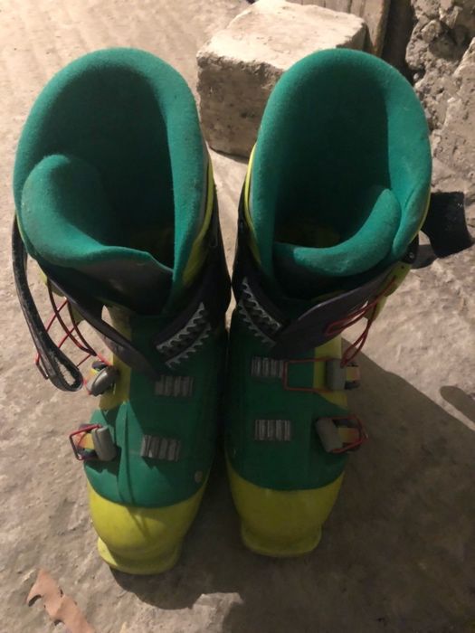 Ски обувки 39 и 42 номер
