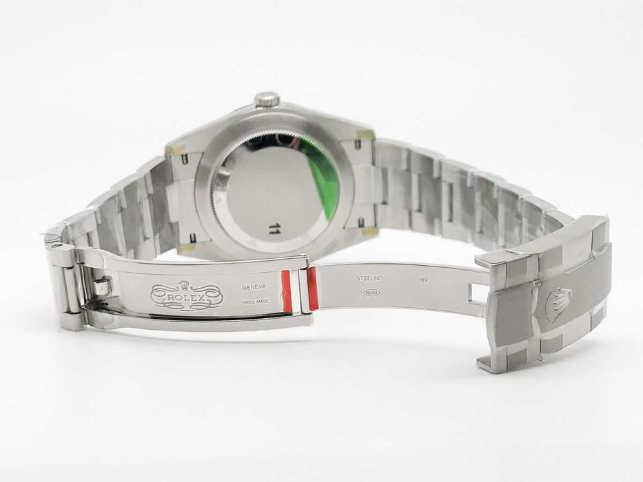 Rolex Oyster Perpetual 124300 41mm Червен циферблат – реални снимки – Sofia
