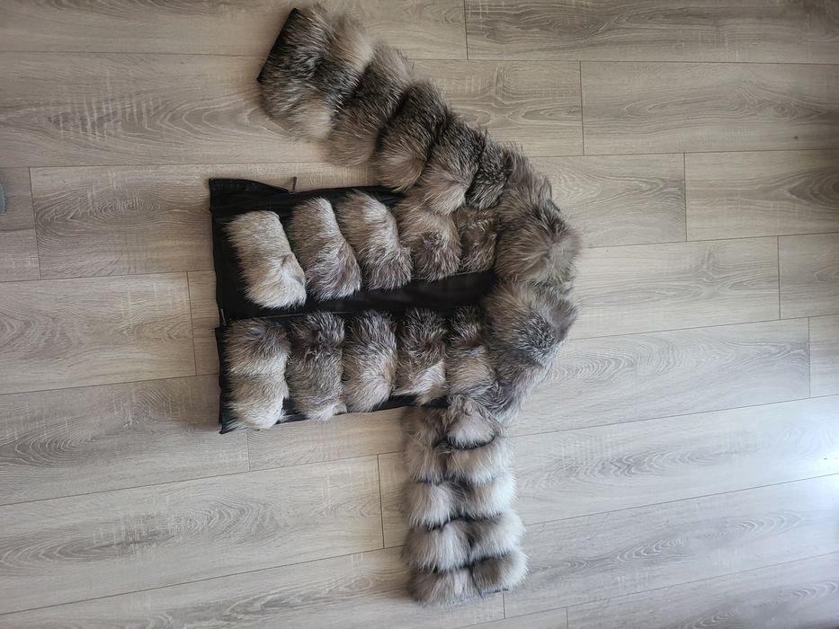 Haina de blana  mărimea S-M -1000 lei