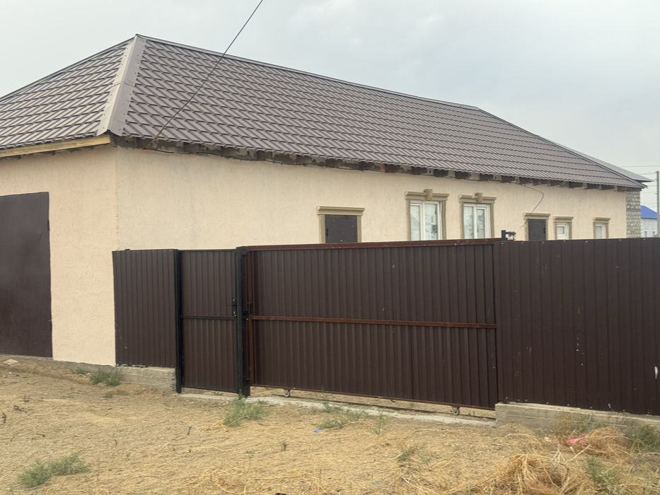 Продам гараж с времянкой