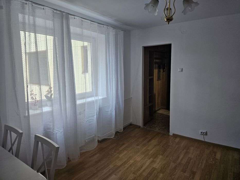 Inchiriez apartament 2 camere